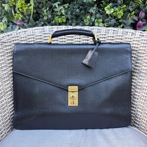 Authentic CHANEL black pebbled calf skin leather briefcase laptop bag unisex